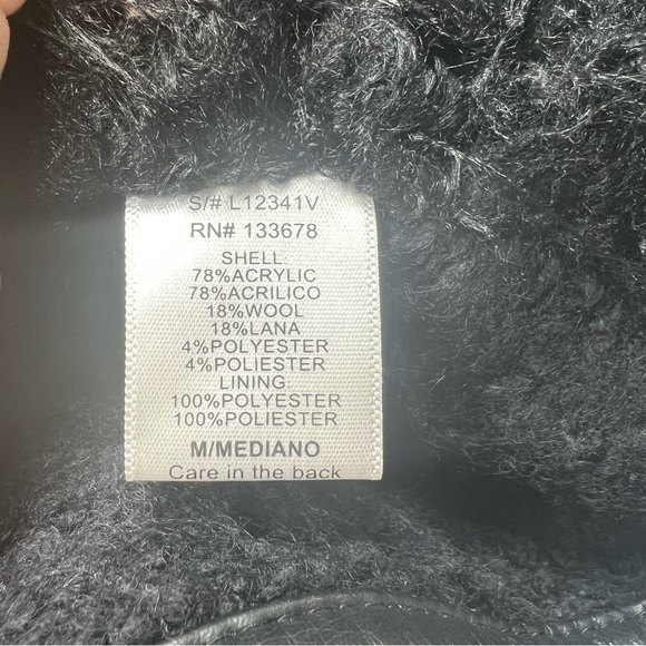 Love Tree wool blend thick vest size medium - Picture 6 of 7